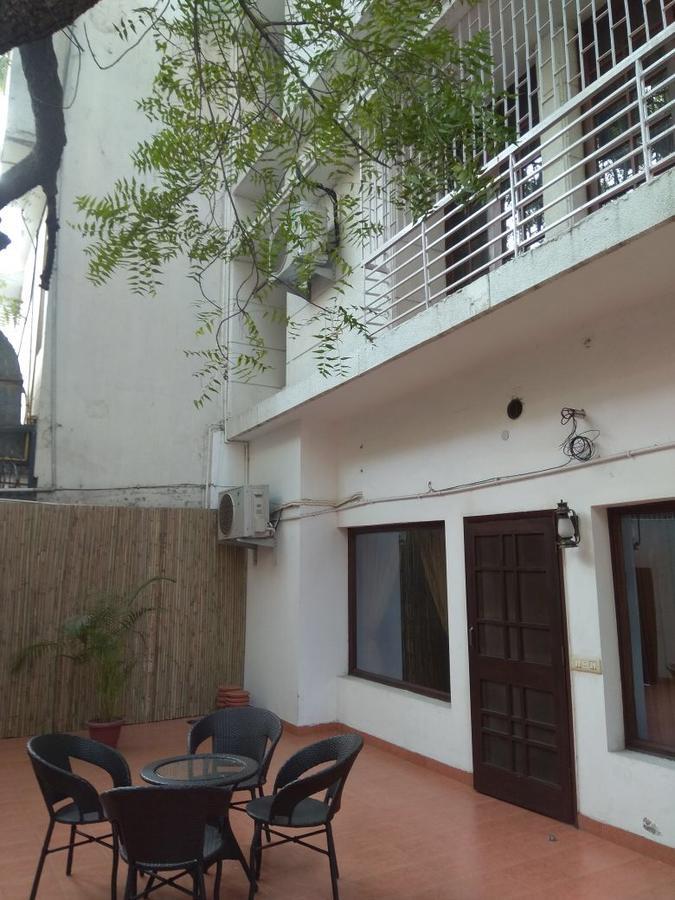 Bed and Breakfast The Neem Nueva Delhi Exterior foto