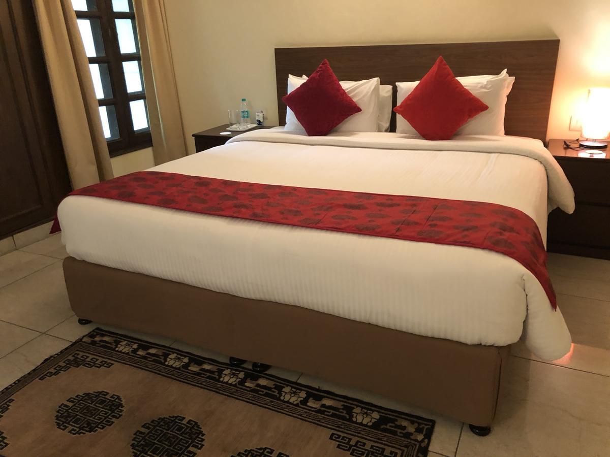 Bed and Breakfast The Neem Nueva Delhi Exterior foto