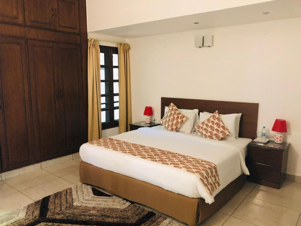 Bed and Breakfast The Neem Nueva Delhi Exterior foto